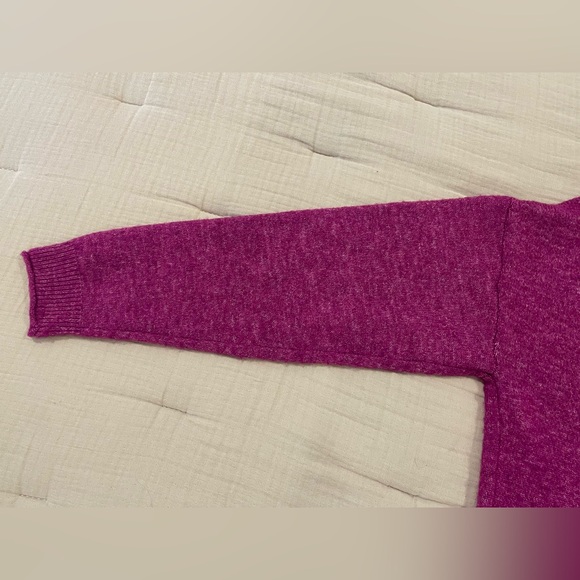 Lucky Brand Fuchsia V-neck Sweater Small Petite - Picture 10 of 14